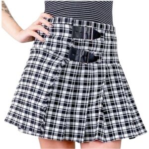 BOUTIQUE Women's Black White Plaid Tartan Pleated Buckle Mini Skirt Sz S